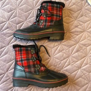 Women’s rain boots, size 10, never worn